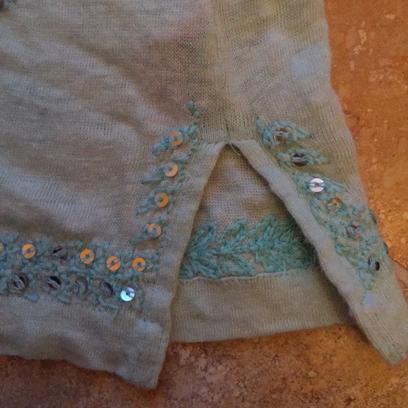 Lightweight embroidered/sequined Linen Aqua/slits - Picture 6 of 8